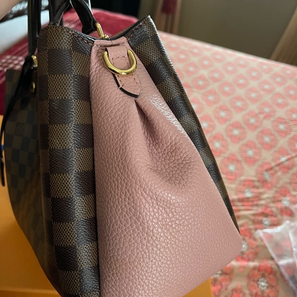 Authentic Louis Vuitton Brittany - Picture 5 of 10